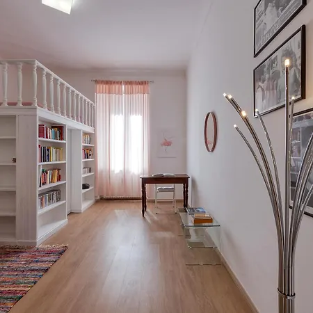 Life In Pink - 7Sundays Apartment Milan