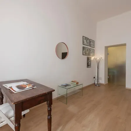 Life In Pink - 7Sundays Apartment